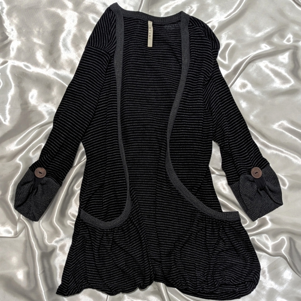 Miami Women's Small-Medium Black Gray Long Sleeve Open Cardigan Shawl